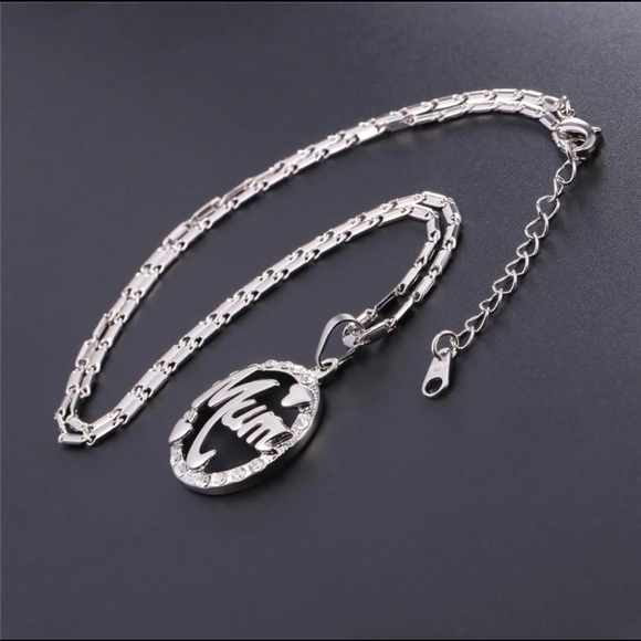 U7 Mum Necklace - Picture 2 of 6